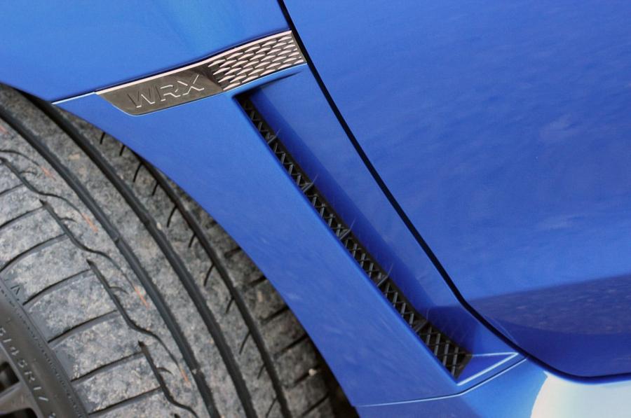  Subaru WRX 2015 года  (фото 15 из 115)